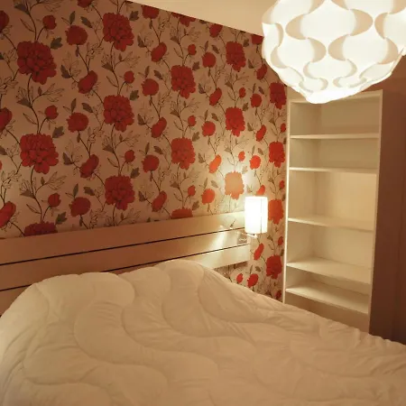 Comfortable Holiday In Marche-en-famenne With Terrace * Marloie