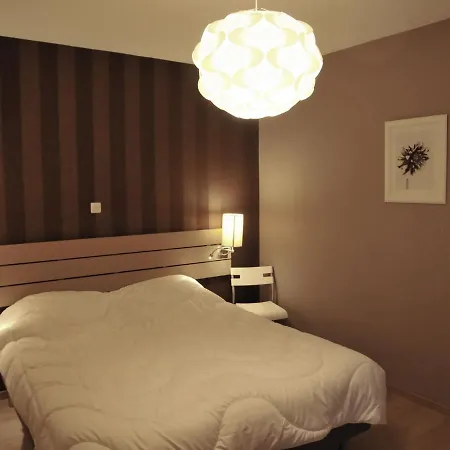 Comfortable Holiday In Marche-en-famenne With Terrace * Marloie